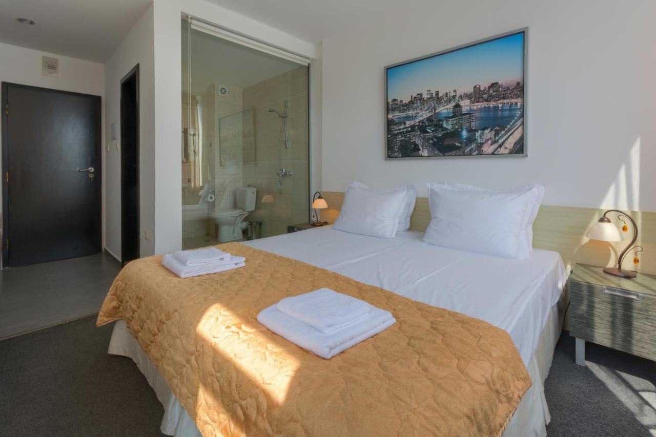 Hotel Odyssey Sozopol Buitenkant foto