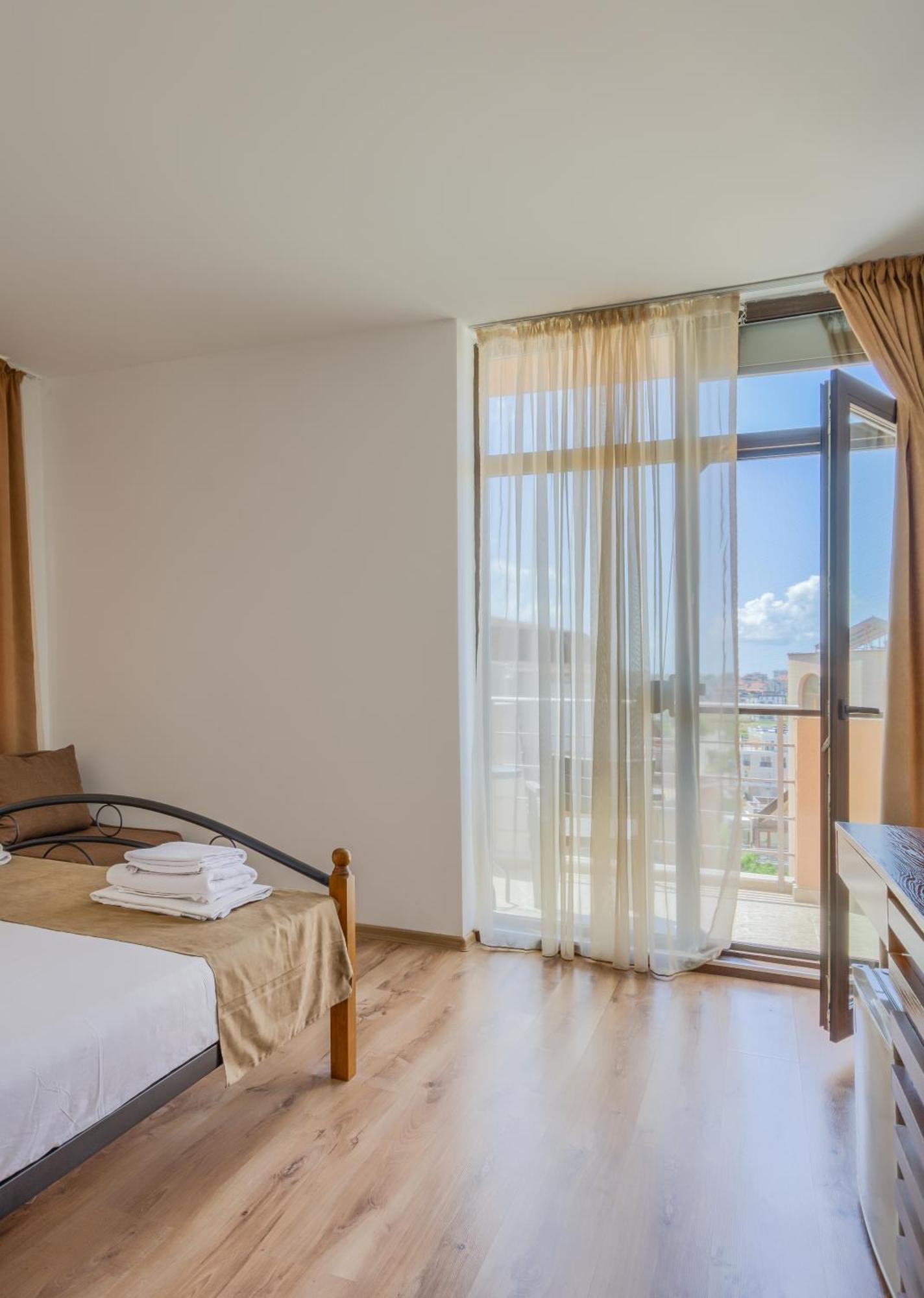 Hotel Odyssey Sozopol Buitenkant foto