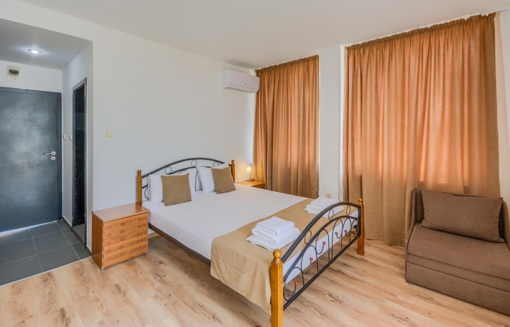 Hotel Odyssey Sozopol Buitenkant foto